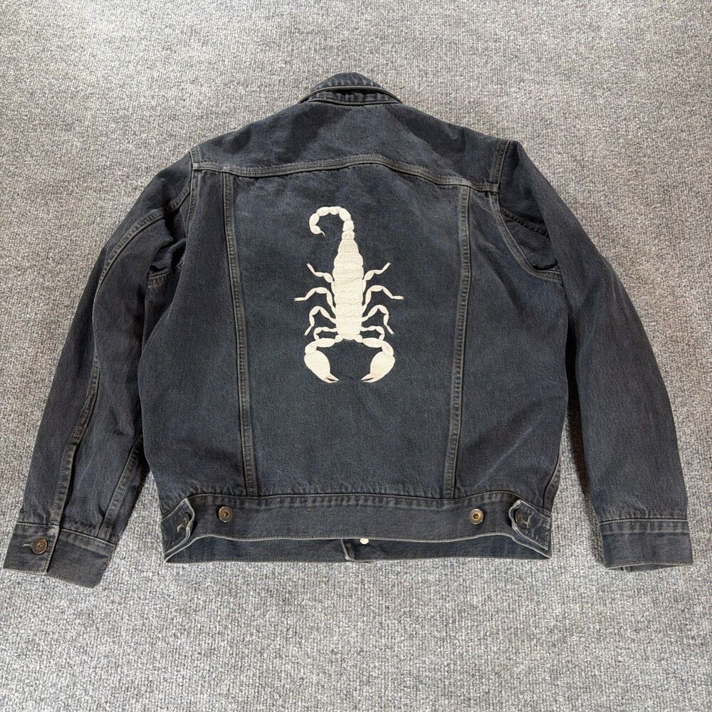 Limited Edition HUF HEK Denim Scorpion Jacket USA Missing Button Trucker Large